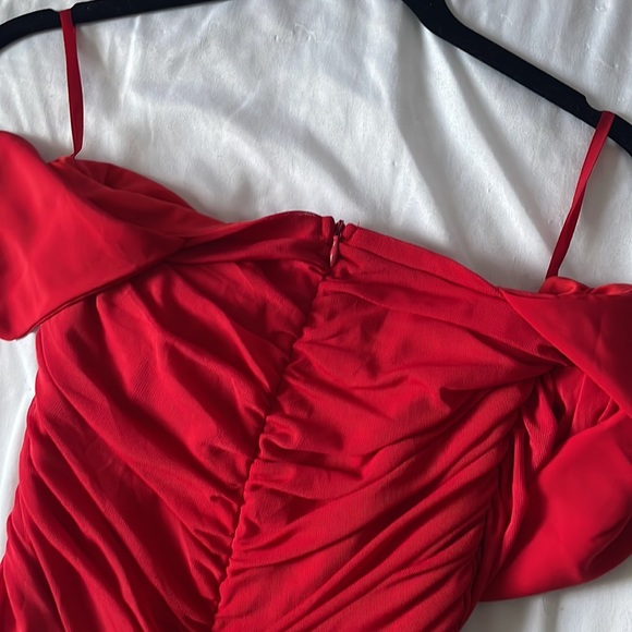 JOYFUNEAR Red Off The Shoulder Ruched Bodycon Dress - Picture 8 of 10